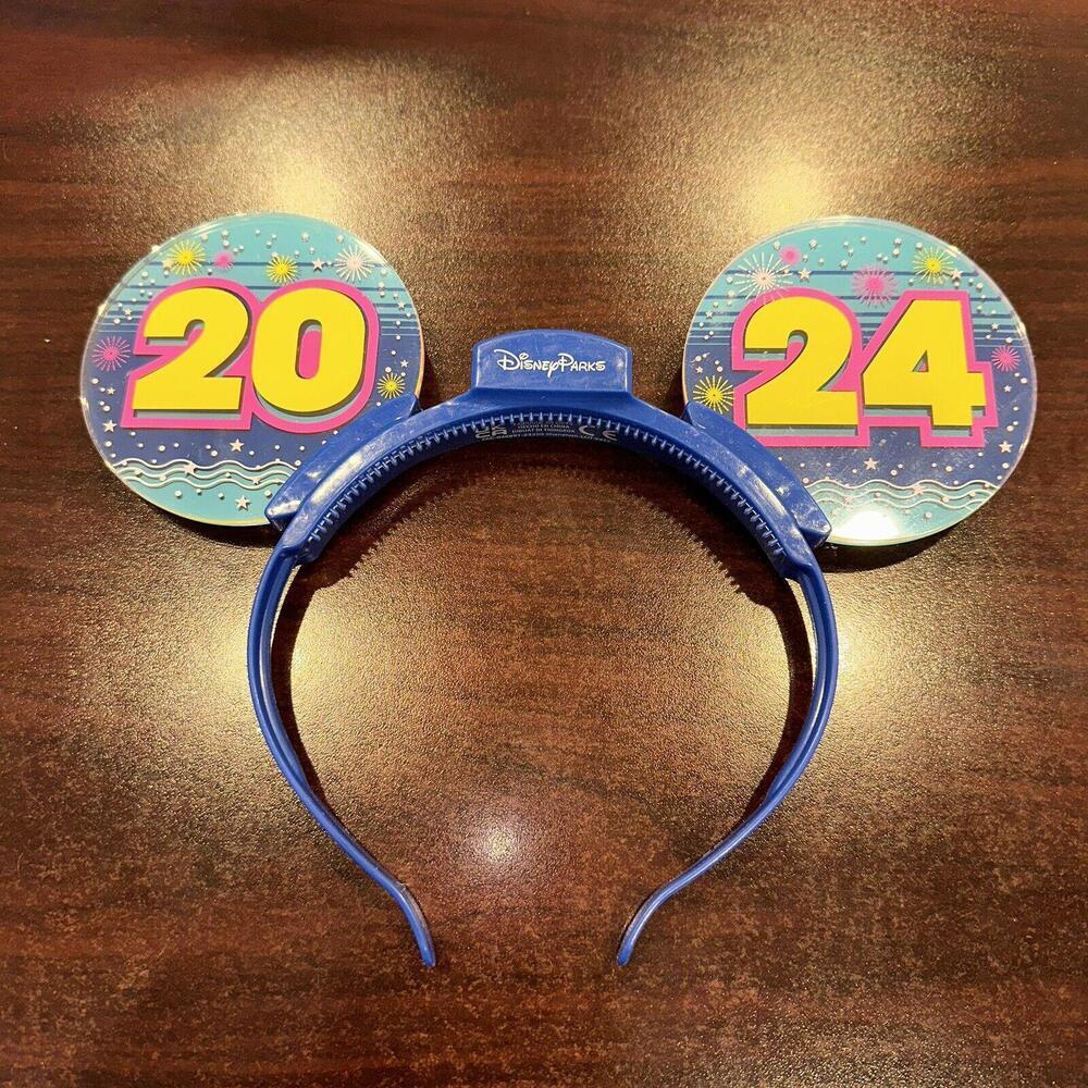 2024‎ Disney Parks NYE Glowing Light-Up Minnie Ears Headband New W/Batteries